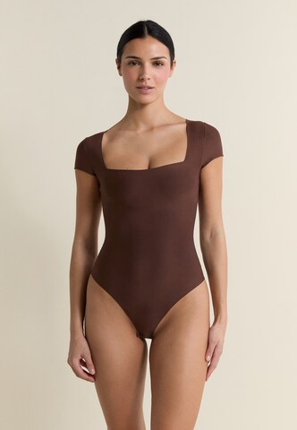 ETAM Body 'Pure Perfect' in Bruin: voorkant