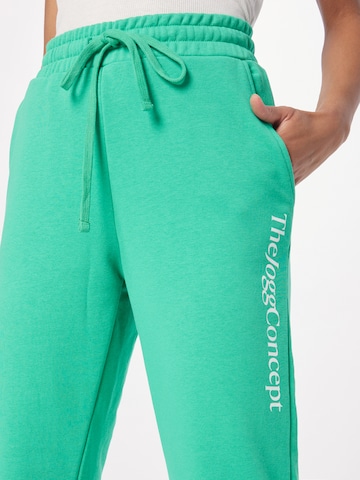 Tapered Pantaloni 'Safine' de la The Jogg Concept pe verde