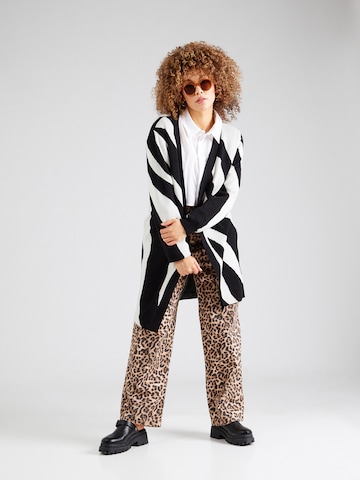 Cardigan 'VMCNANCY' Vero Moda Curve en noir