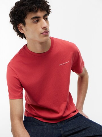 Tommy Jeans Тениска в червено
