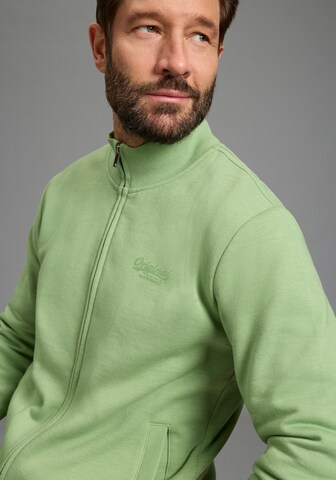 Man's World Sweatjacke in Grün