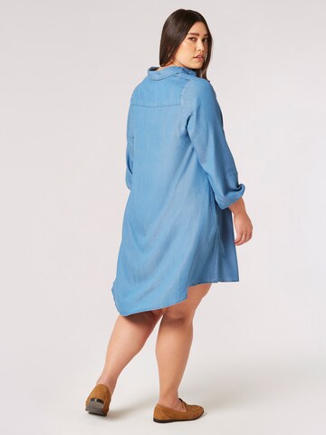 Robe ' ' Apricot en bleu