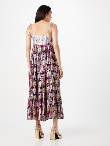 Warehouse Лятна рокля в лилав