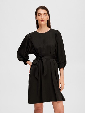 Robe 'Reya' SELECTED FEMME en noir : devant