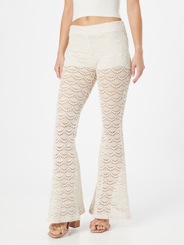 Parisienne et Alors Flared Trousers 'POE' in White: front