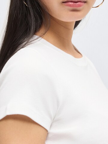 T-shirt HOLLISTER en blanc