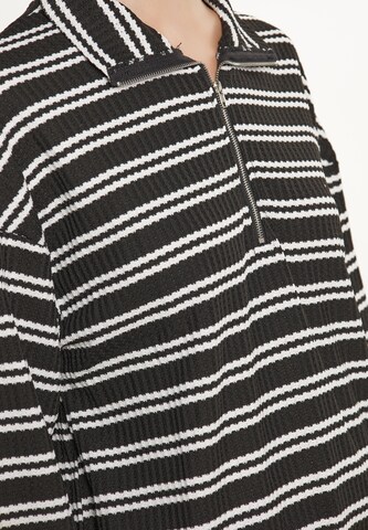 SANIKA - Pullover em preto