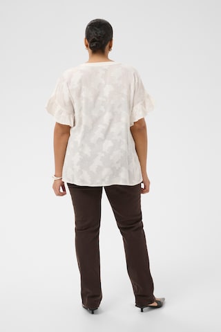 KAFFE CURVE - Blusa 'KCcassy' en blanco