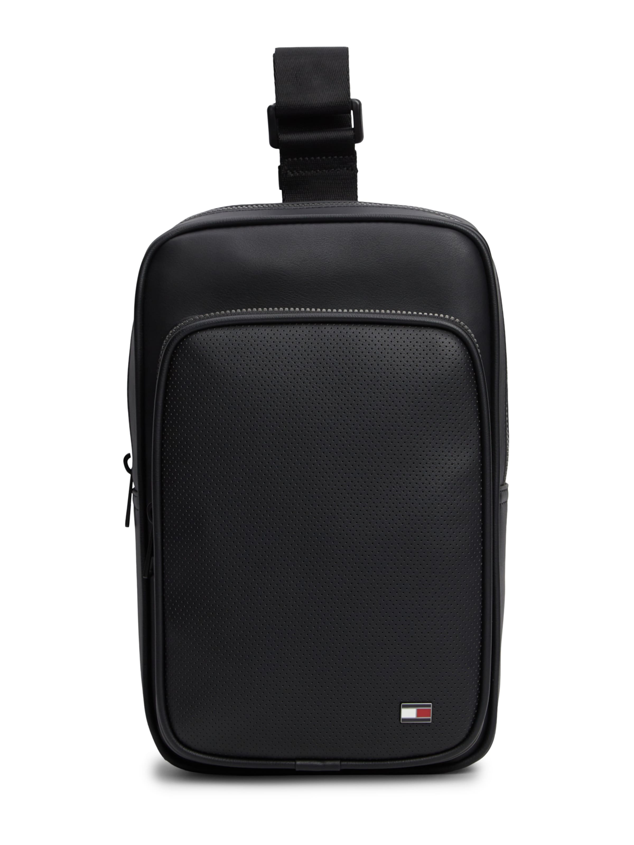 TOMMY HILFIGER Skuldertaske 'FOUNDATION' i sort: forside