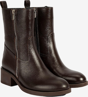Desa Boots 'Stiefel' in Brown: front