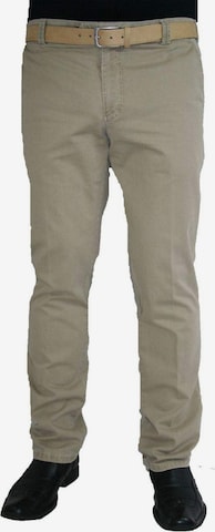 Meyer Hosen Regular Pants in Brown: front