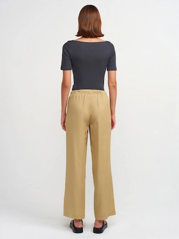 Dilvin Wide leg Pants in Beige
