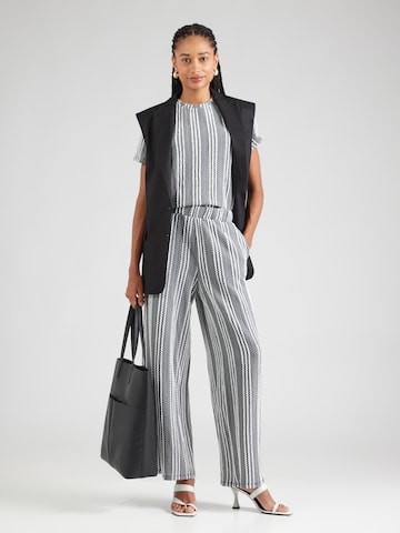 VILA Wide leg Trousers 'VISonea' in Grey