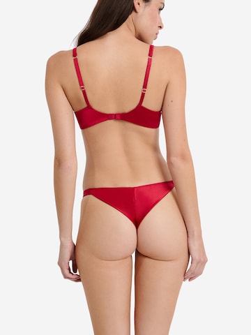 String di ETAM in rosso