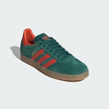 ADIDAS ORIGINALS - Sapatilhas baixas 'Gazelle' em verde