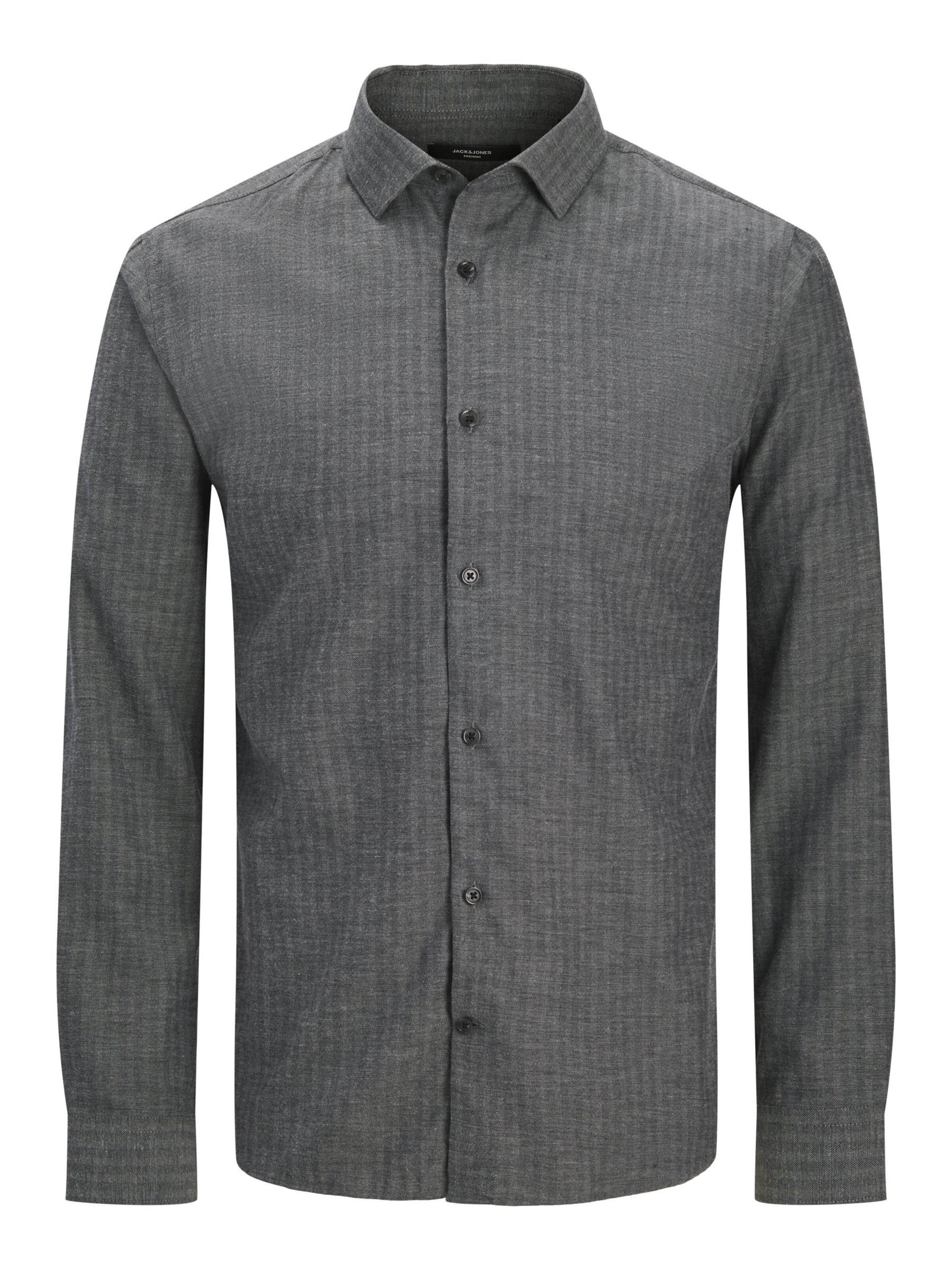 Jack & Jones Plus Regular fit Button Up Shirt in Black: front