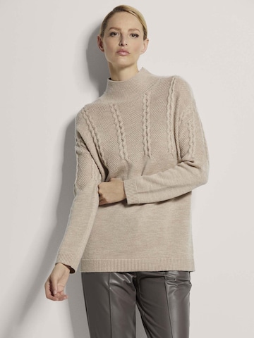 MADELEINE Sweater in Brown: front