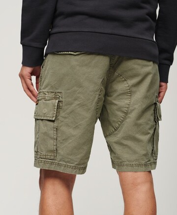 Superdry Regular Cargohose in Grün