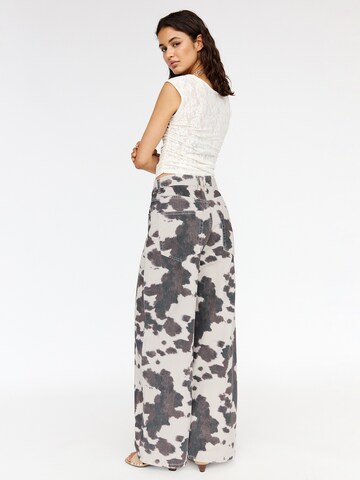 Pull&Bear Baggy Jeans in Braun