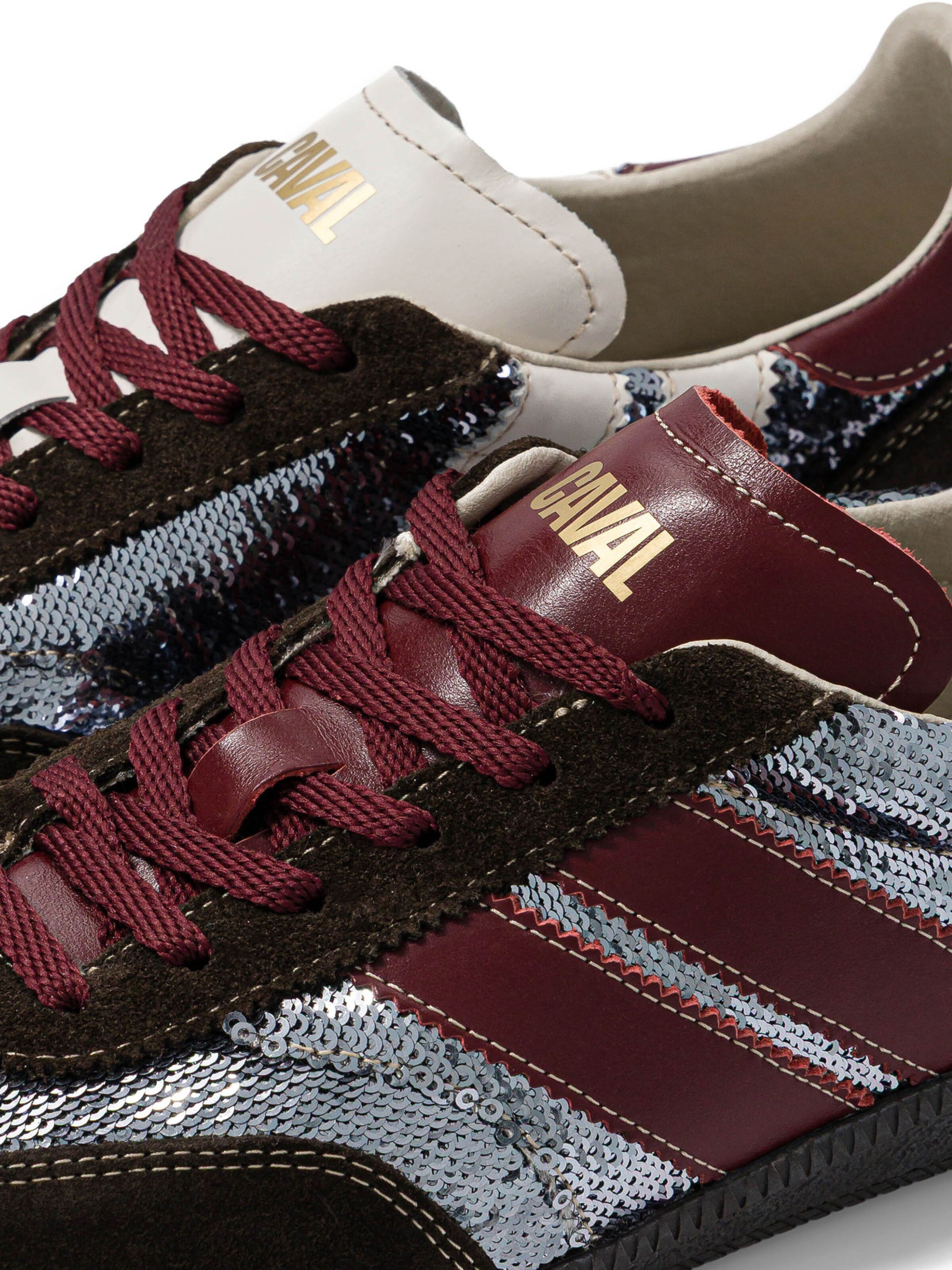 Caval Platform trainers 'Pulse' in Brown