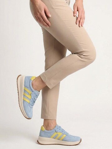 VENEZIA Sneakers in Blue: front