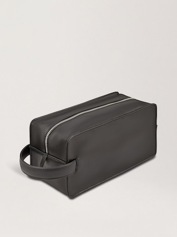 NEGOTIA Leather Toiletry bag 'Caldre' in Black