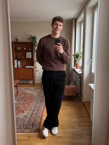 everly® Sweter w kolorze brązowy