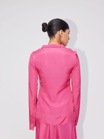 ABOUT YOU REBIRTH STUDIOS Blouse 'SUNSET' in Roze