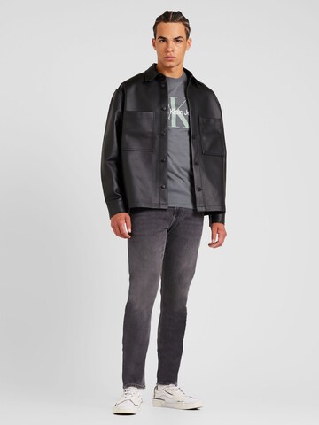 Calvin Klein Jeans T-Shirt in Grau