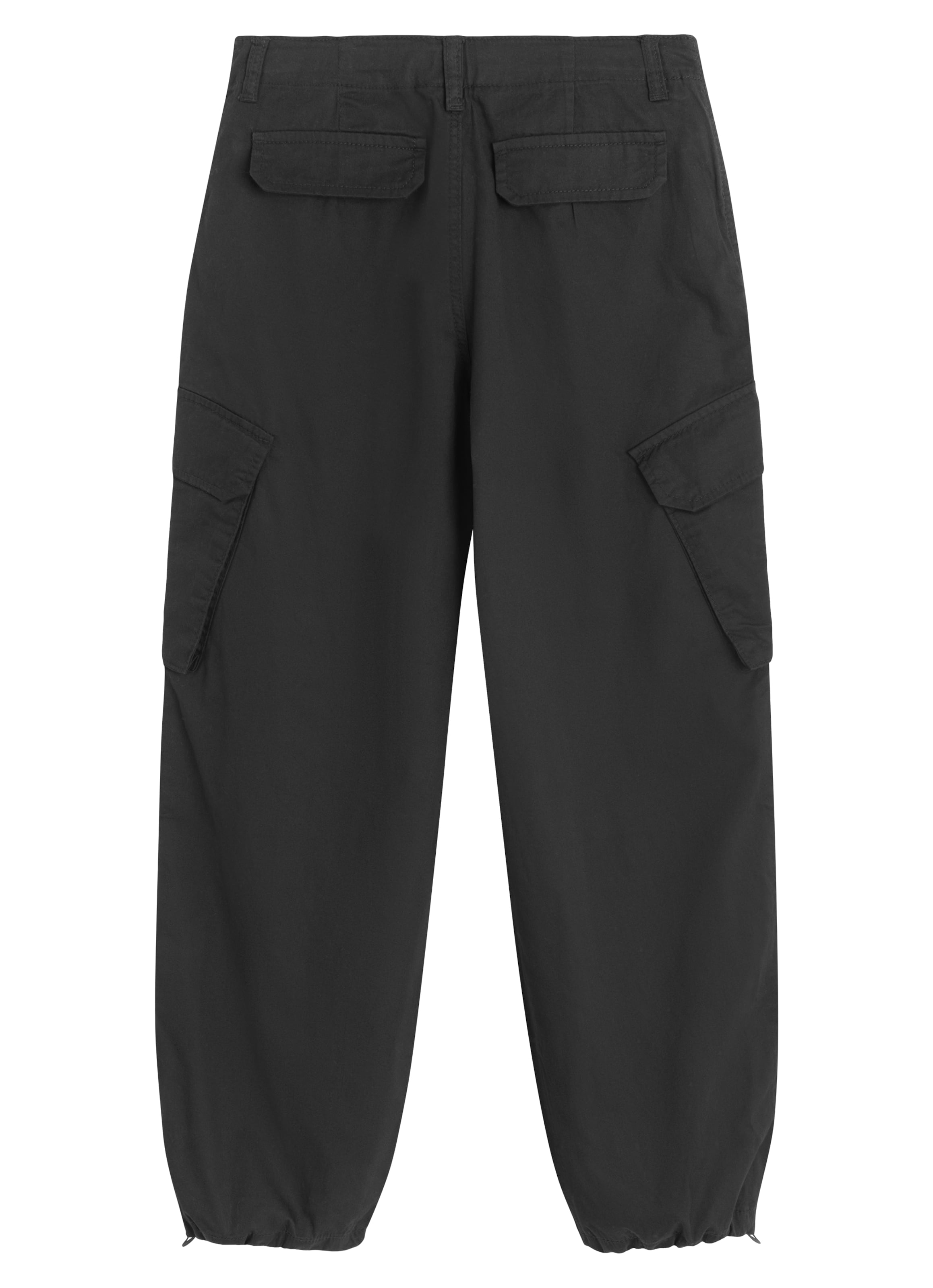 Cool Club Loosefit Housut värissä musta