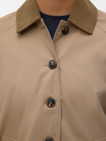 VERO MODA Overgangsjakke 'VMChelseafia' i brun