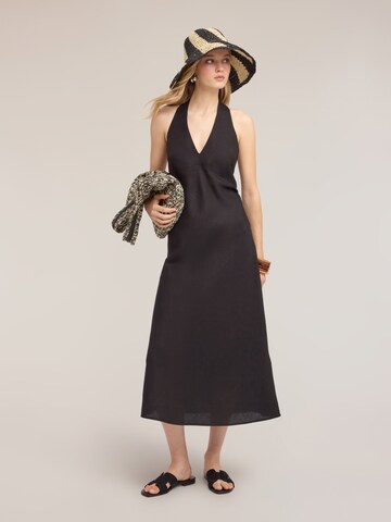 Robe MOTIVI en noir