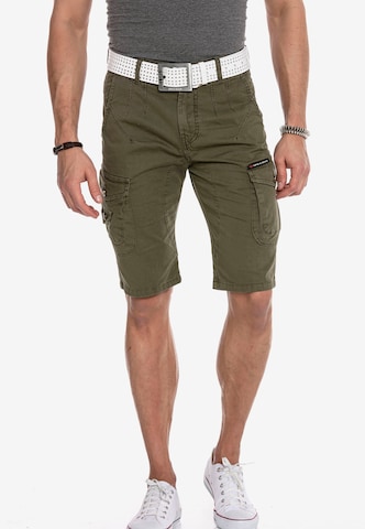 CIPO & BAXX Regular Cargo Pants in Green: front