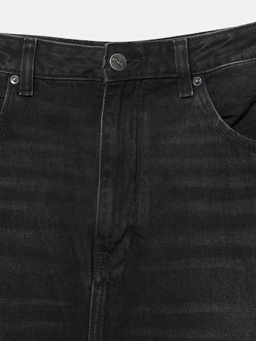 Pull&Bear Vrečasti Kavbojke | črna barva