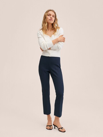 MANGO Bootcut Broek 'Atenas' in Blauw