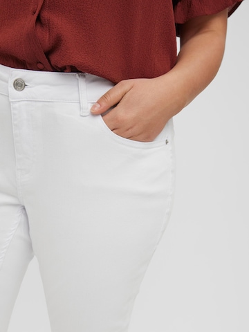 Vero Moda Curve Skinny Jeans 'Peach' in White