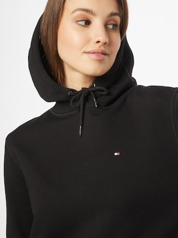 TOMMY HILFIGER Sweatshirt in Schwarz