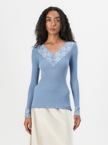 rosemunde Μπλουζάκι 'Bernadine' σε μπλε: μπροστά