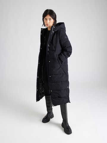 Cappotto invernale di QS in nero