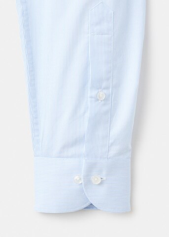 MANGO MAN Slim fit Button Up Shirt 'Selva' in Blue