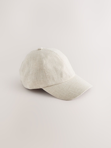 Șapcă de la Next pe bej