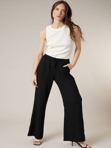 Deeluxe Loosefit Hose‌‌‌ in Schwarz