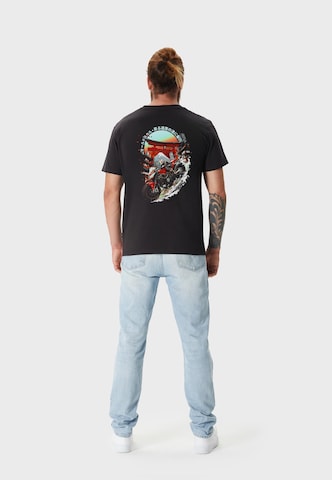 Oldskull Shirt 'Asian Fuji Rider Street Racer Graphic' in Zwart