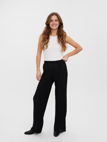 VERO MODA Regular Hose 'CARI' in Schwarz