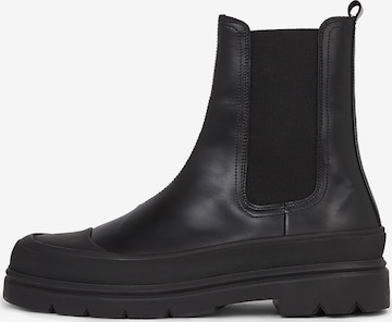 Calvin Klein Chelsea Boots in Black: front
