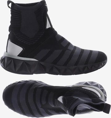 EA7 Emporio Armani Sneakers & Trainers in 38,5 in Black: front
