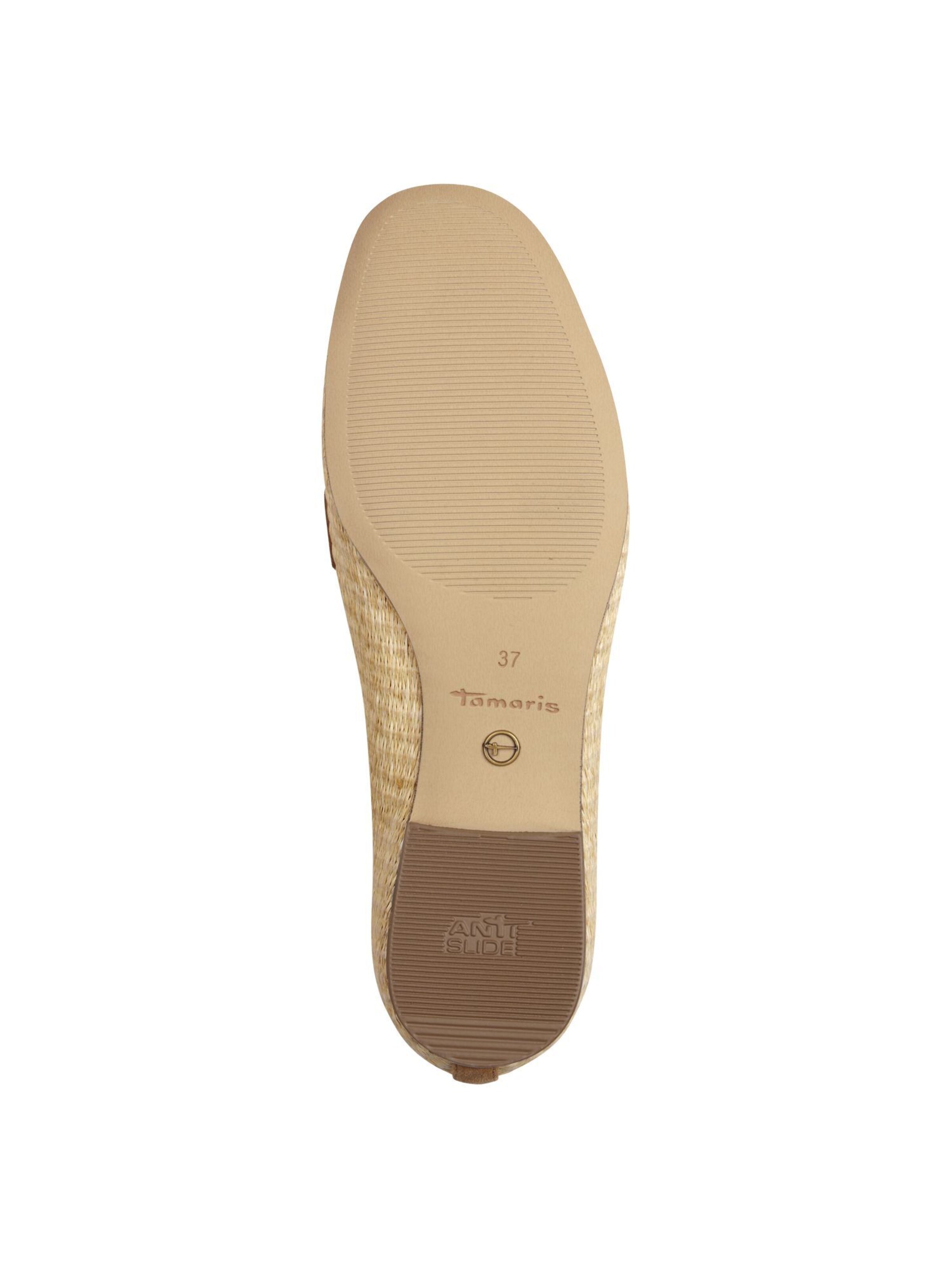 Chaussure basse Tamaris en beige