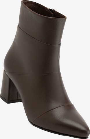 Limoya Stiefel 'Amalia' in Braun: Vorderseite