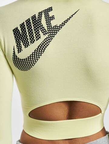 Nike Sportswear - Camisa 'Emea' em amarelo