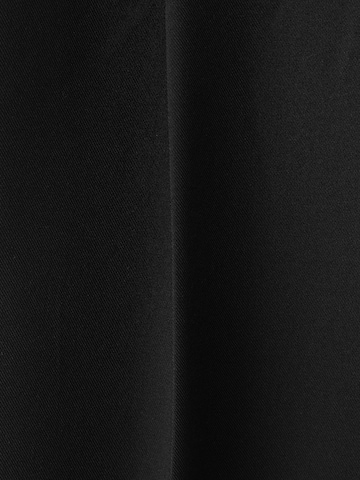 Largi Pantaloni cutați 'OSCAR' de la MANGO pe negru